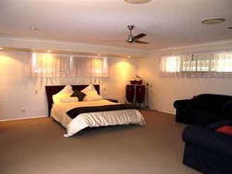 Burleigh Waters QLD 4220