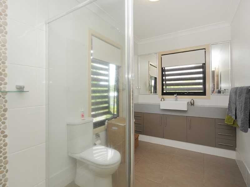 1/3 Castello Ct, Varsity Lakes QLD 4227