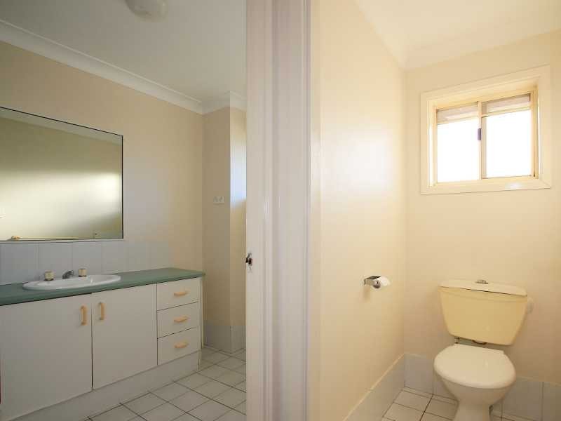 24/1 Rolan Court, Palm Beach QLD 4221