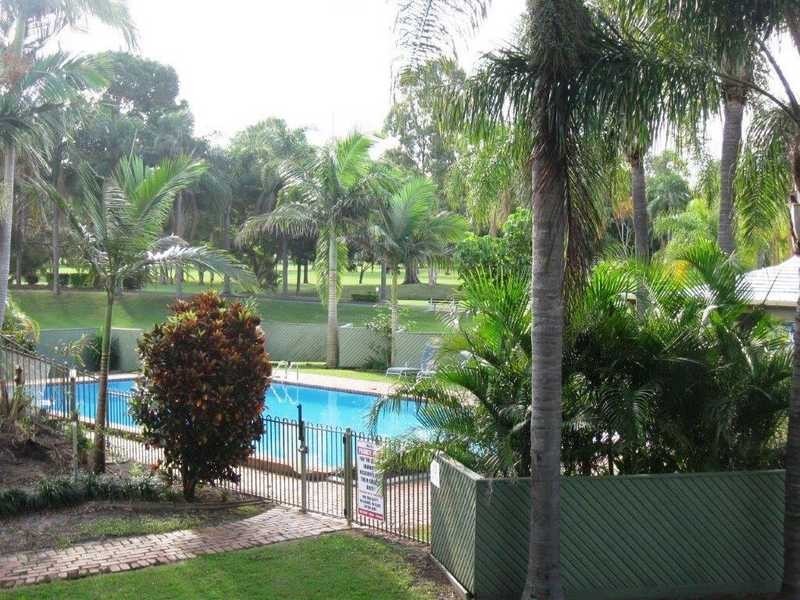 3/13 Fairway Drive, Clear Island Waters QLD 4226