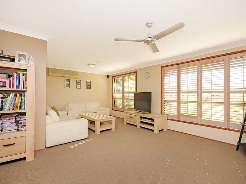 6 Seriema Street, Burleigh Waters QLD 4220