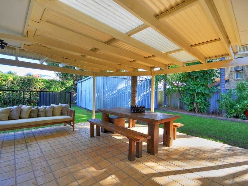 82 Cumberland Drive, Varsity Lakes QLD 4227