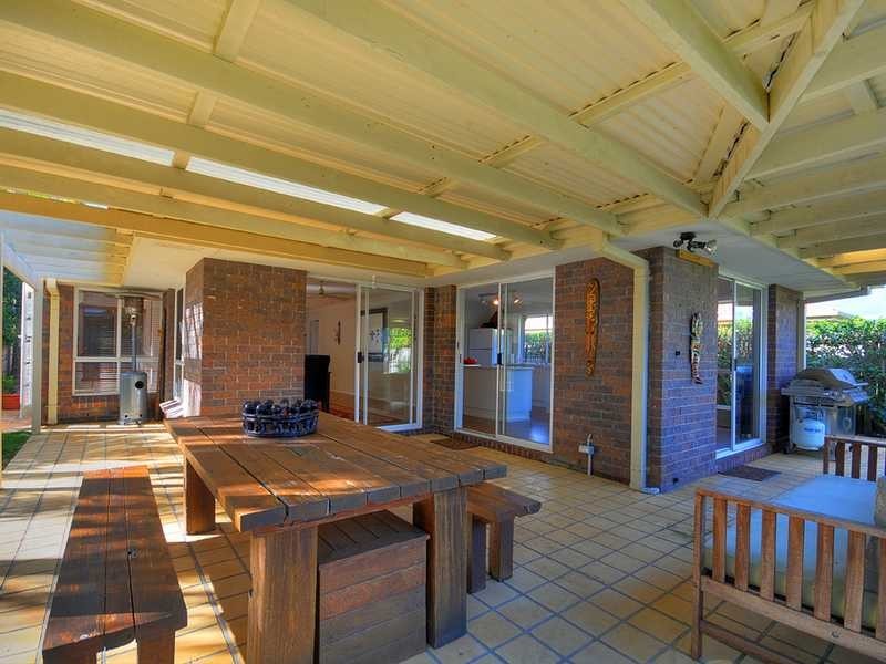 82 Cumberland Drive, Varsity Lakes QLD 4227