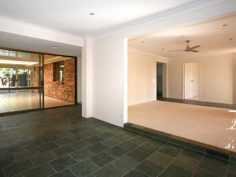 80 Rumrunner Street, Mermaid Waters QLD 4218