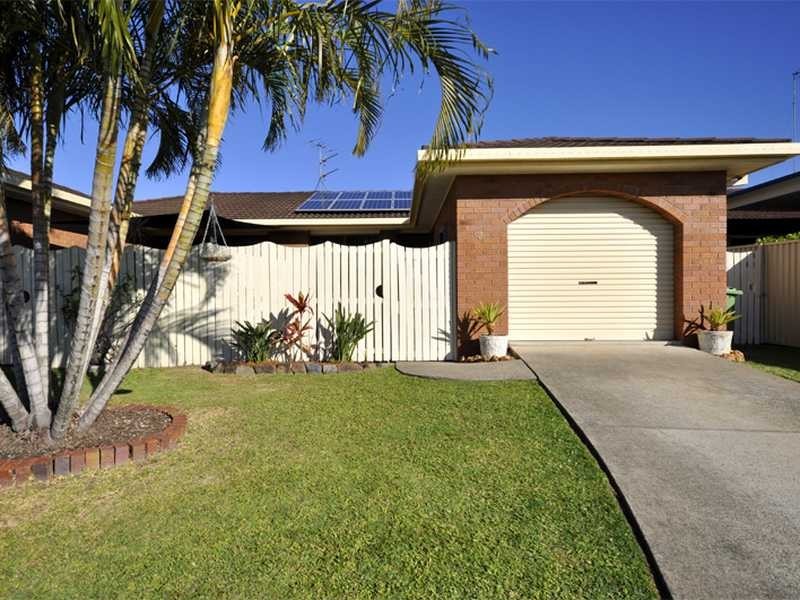 2/6 Wagtail Court, Burleigh Waters QLD 4220