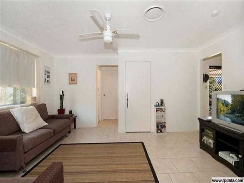 6 Rangeview Court, Burleigh Waters QLD 4220