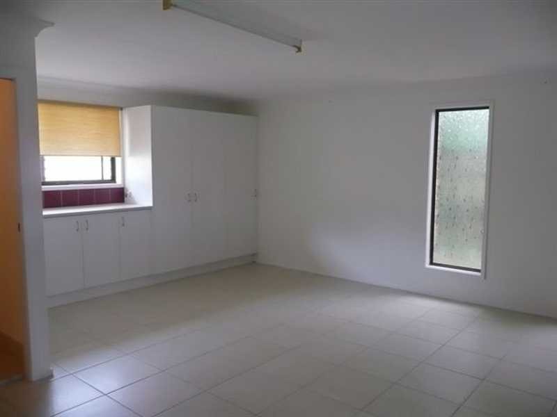 6 Rangeview Court, Burleigh Waters QLD 4220