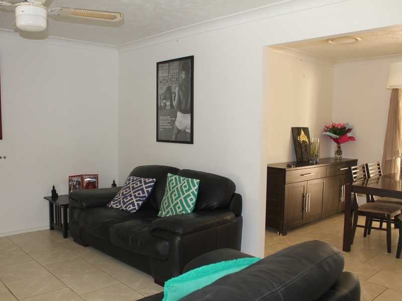 6 Rangeview Court, Burleigh Waters QLD 4220