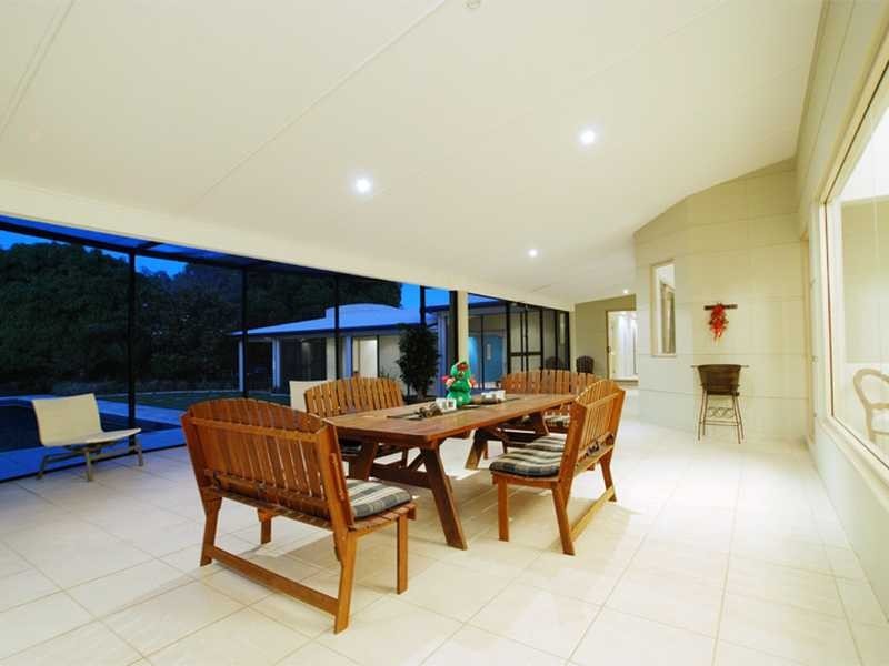 80 Berrigans Road, Mudgeeraba QLD 4213