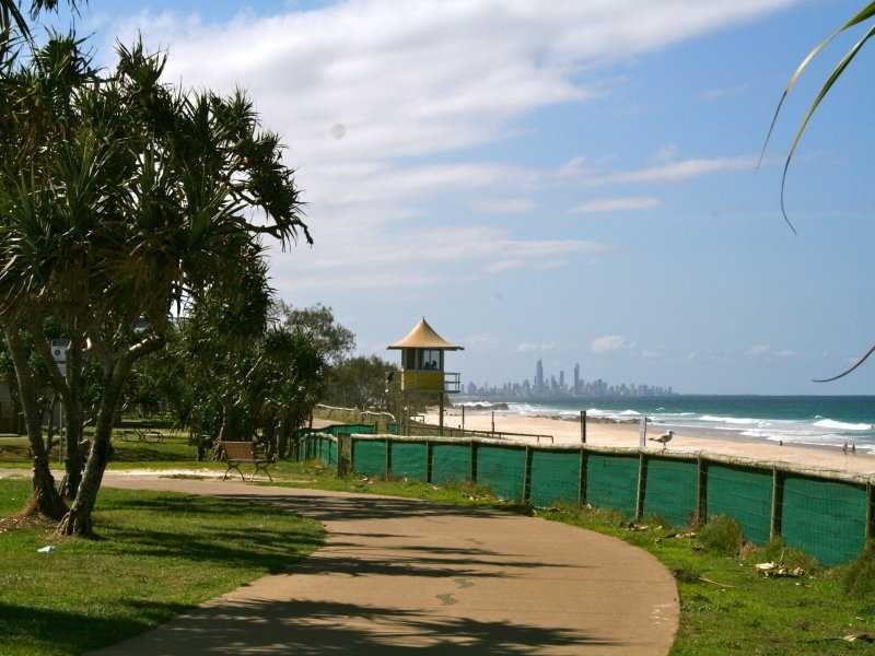 Unit/3/35 Atkin Street, Tugun QLD 4224