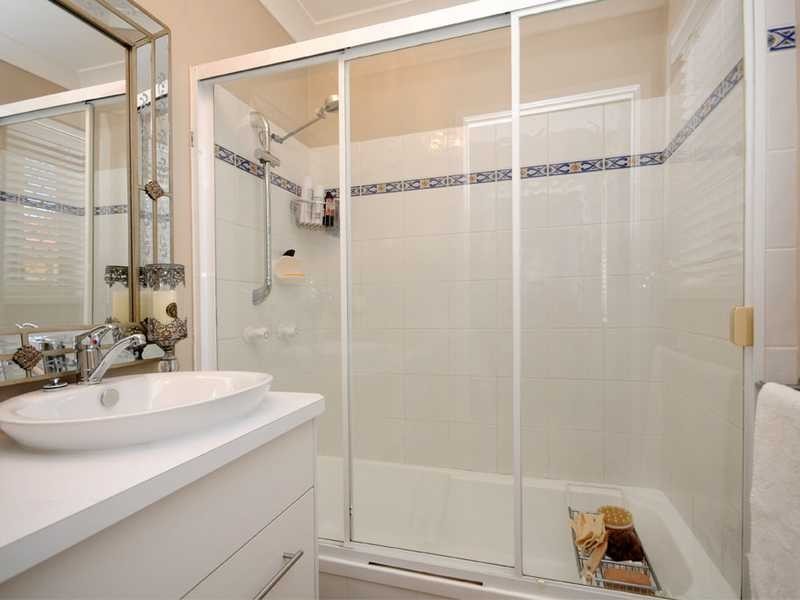 21/14 Spendelove Ave, Southport QLD 4215