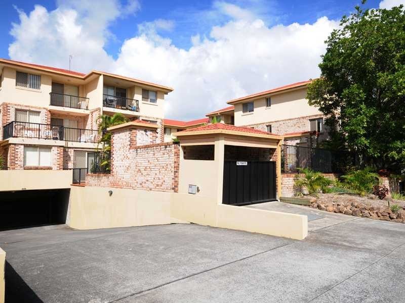 21/14 Spendelove Ave, Southport QLD 4215