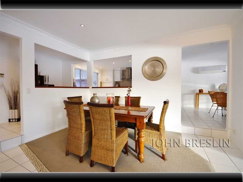 5 Plumosa Court, Mermaid Waters QLD 4218