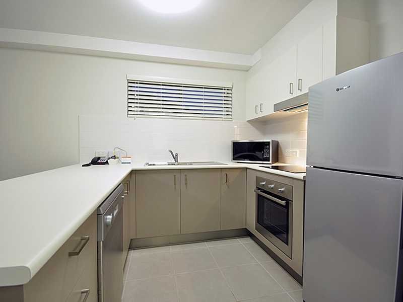 10 Prince Place, Middlemount QLD 4746