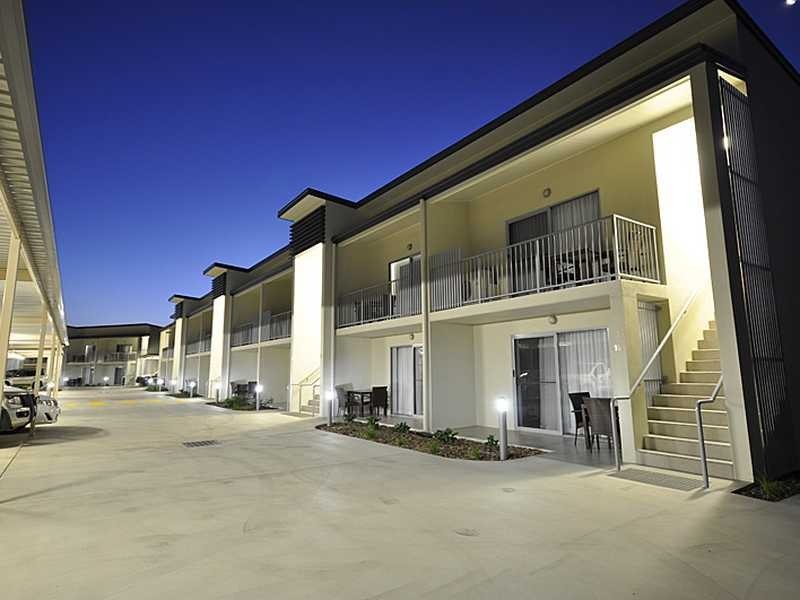 10 Prince Place, Middlemount QLD 4746