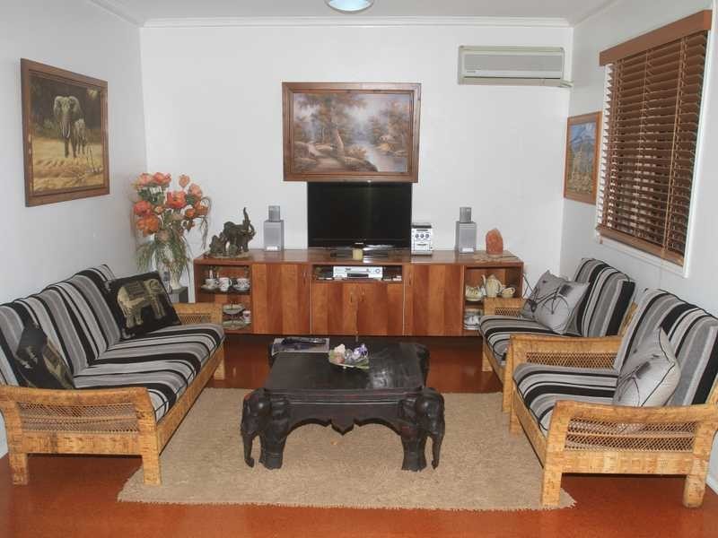 Unit/2/2315 Gold Coast Highway, Mermaid Beach QLD 4218