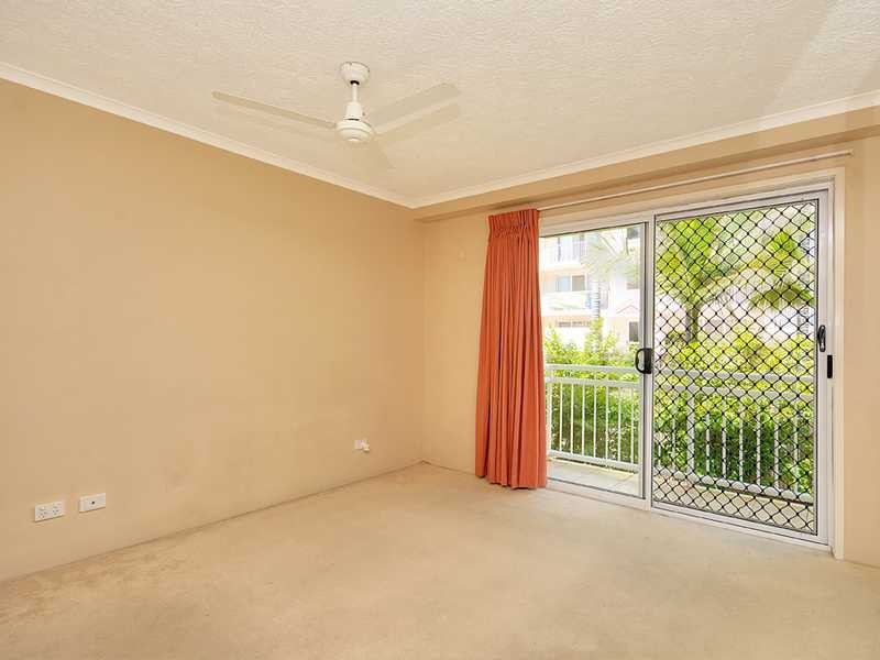 Unit/22/16 Sykes Street, Southport QLD 4215