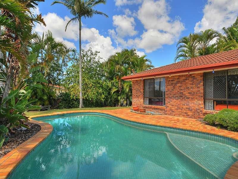 62 Ware Drive, Currumbin Waters QLD 4223
