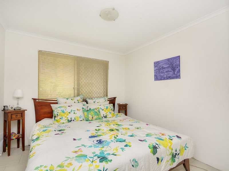 1/17 Thornton Street, Surfers Paradise QLD 4217