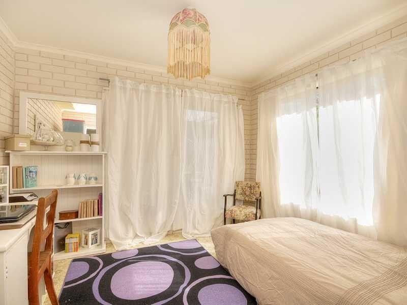 2/9 West Street, Burleigh Heads QLD 4220