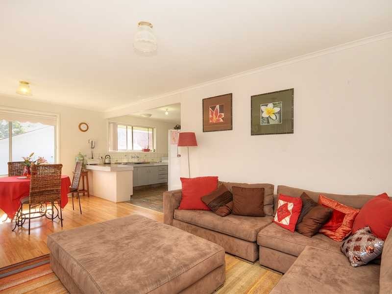 2/9 West Street, Burleigh Heads QLD 4220