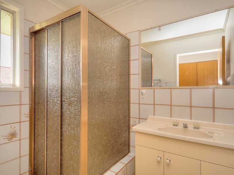 2/9 West Street, Burleigh Heads QLD 4220