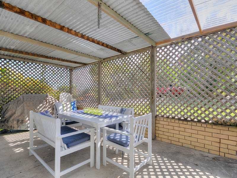 2/9 West Street, Burleigh Heads QLD 4220