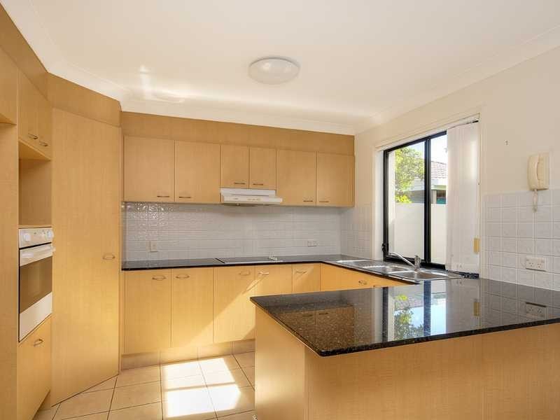 292/64 Gilston Road, Nerang QLD 4211