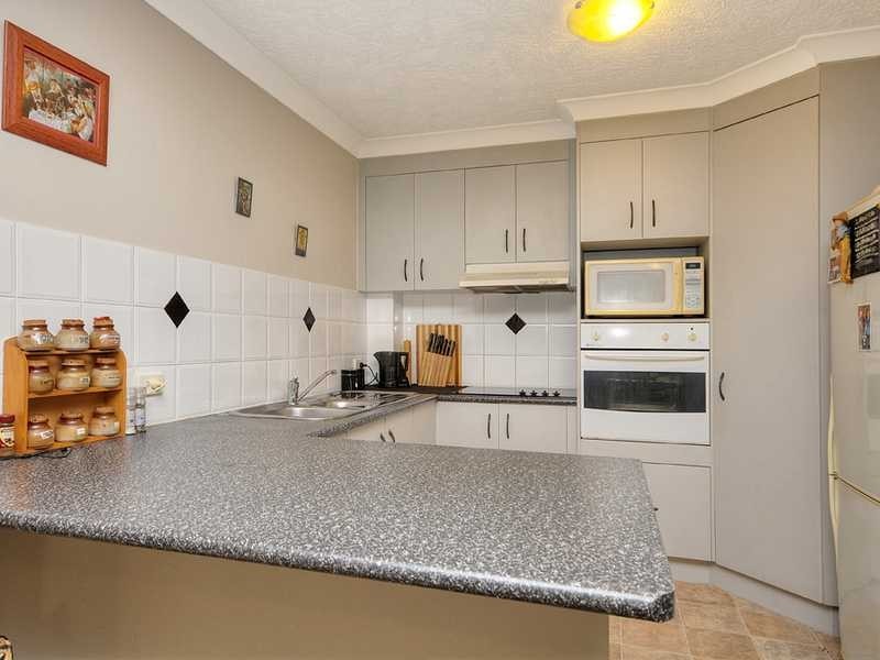 6/28 Sykes Ct, Southport QLD 4215