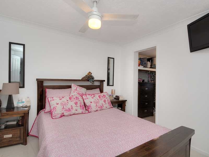 3/7 Robert Street, Labrador QLD 4215