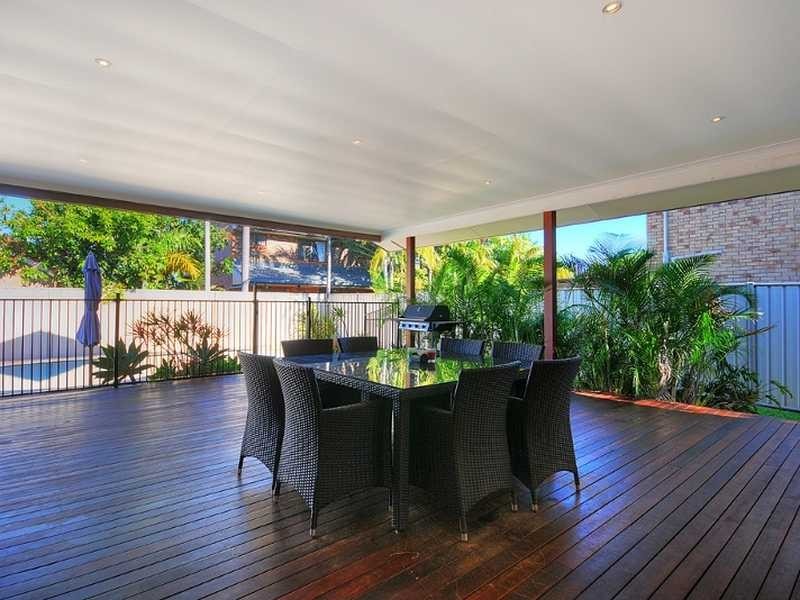 6 Seriema Street, Burleigh Waters QLD 4220