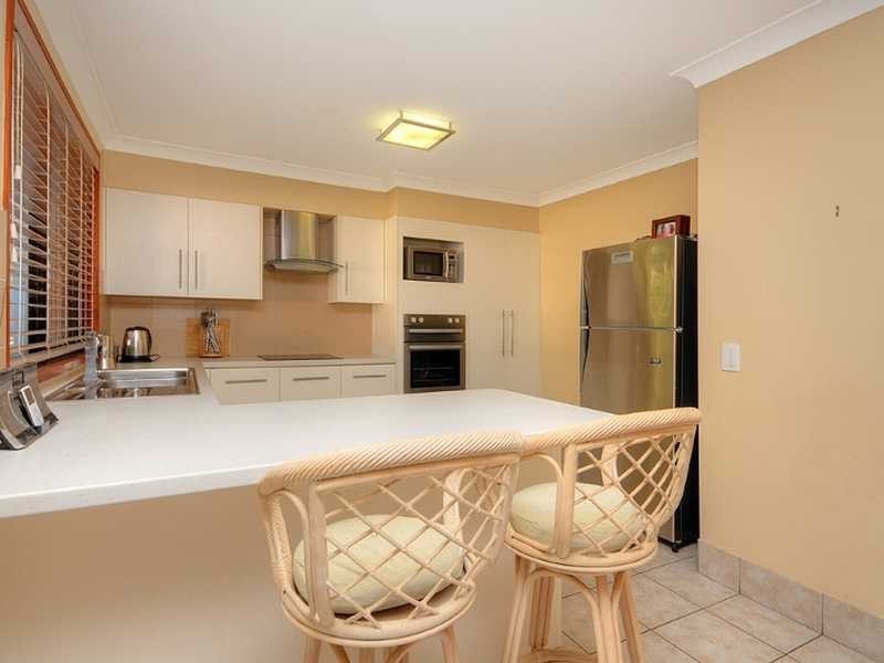 6 Seriema Street, Burleigh Waters QLD 4220