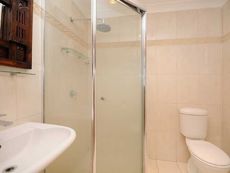 6 Seriema Street, Burleigh Waters QLD 4220