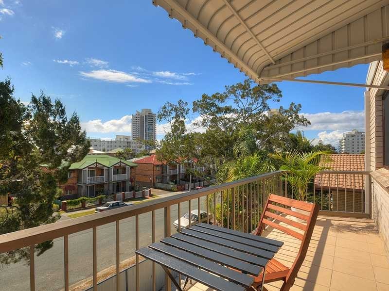 7/14 Brett Avenue, Labrador QLD 4215