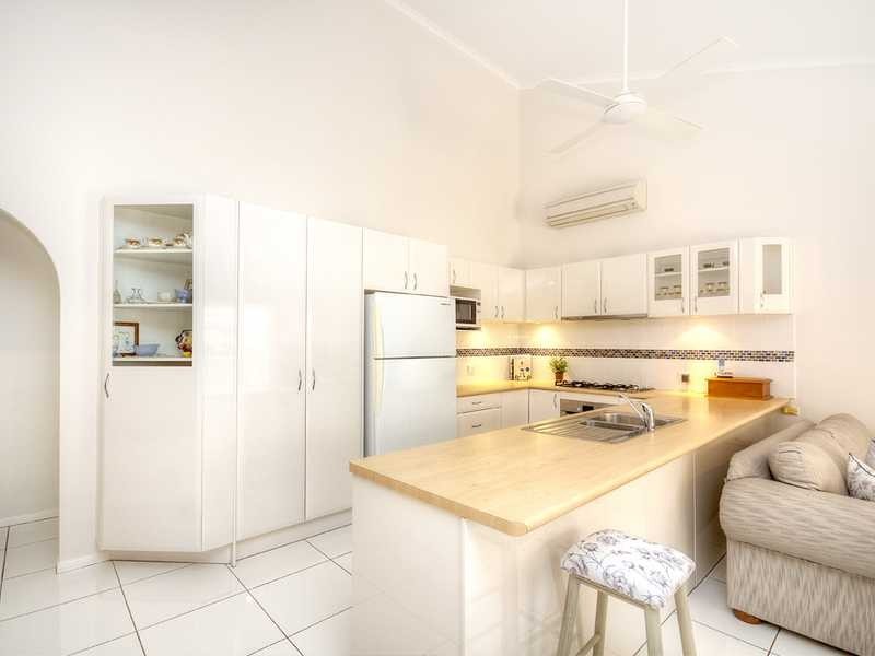 13 Pintail Cr, Burleigh Waters QLD 4220