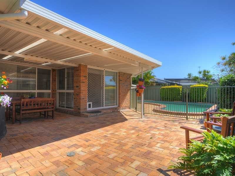 13 Pintail Cr, Burleigh Waters QLD 4220