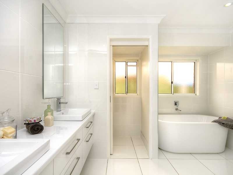 13 Pintail Cr, Burleigh Waters QLD 4220