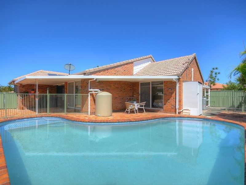 13 Pintail Cr, Burleigh Waters QLD 4220