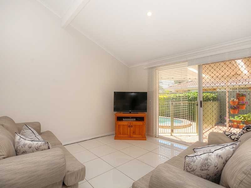 13 Pintail Cr, Burleigh Waters QLD 4220