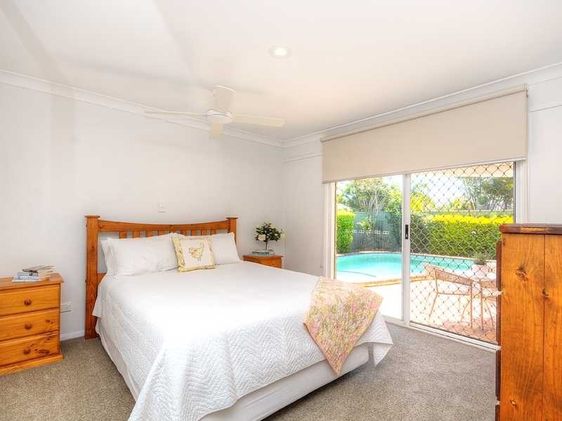 13 Pintail Cr, Burleigh Waters QLD 4220