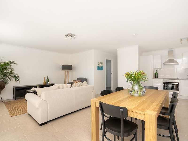 7/14 Brett Avenue, Labrador QLD 4215