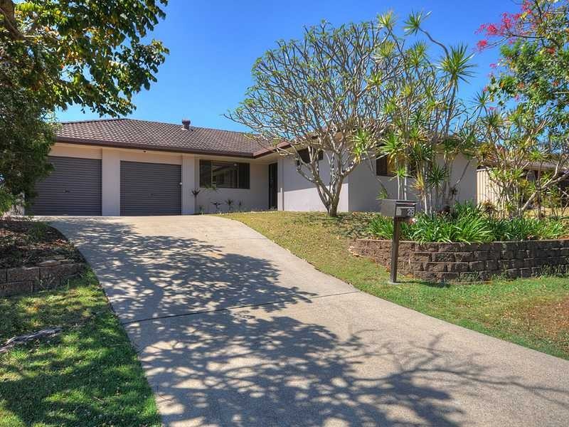 28 Redleaf Court, Burleigh Waters QLD 4220