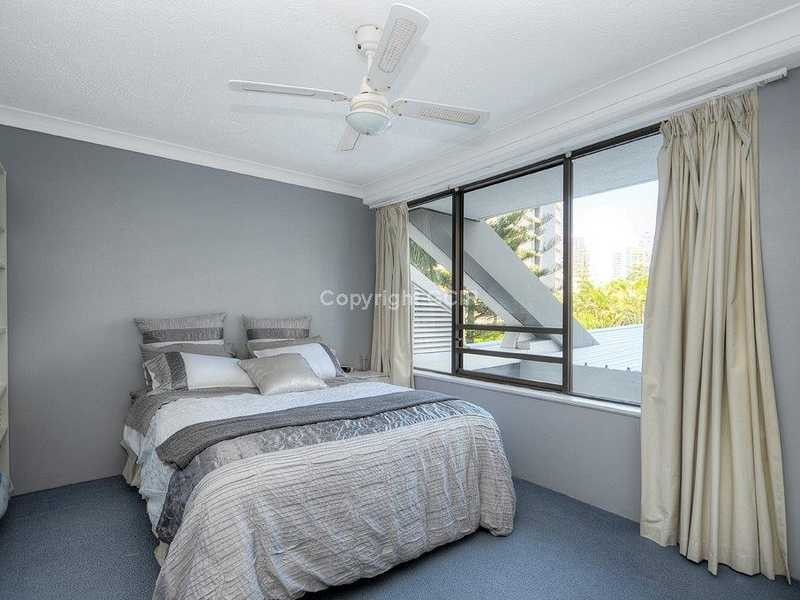 5-5 Enderley Avenue, Surfers Paradise QLD 4217