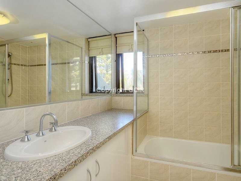 5-5 Enderley Avenue, Surfers Paradise QLD 4217