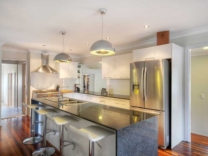 118 Whiting Street, Labrador QLD 4215