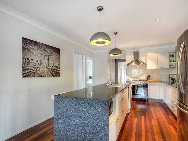 118 Whiting Street, Labrador QLD 4215