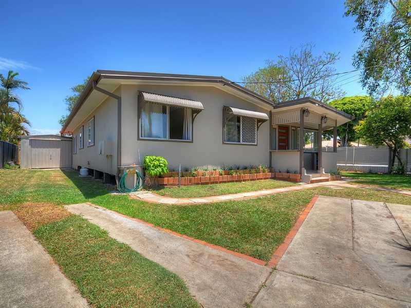 118 Whiting Street, Labrador QLD 4215