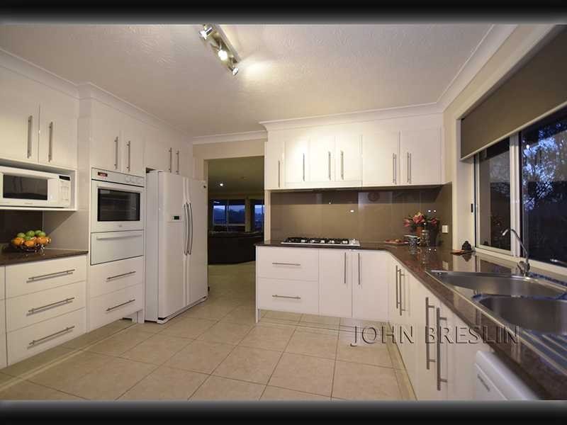 55 Jarrahdale Drive, Elanora QLD 4221