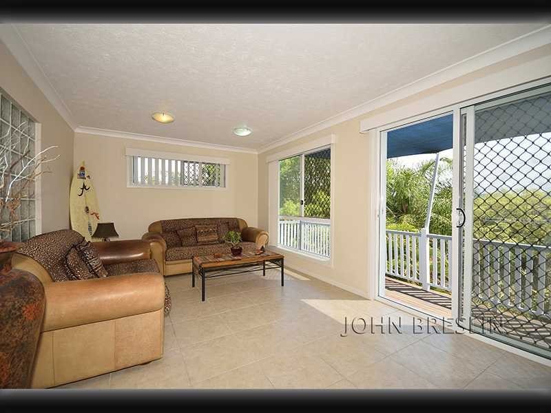 55 Jarrahdale Drive, Elanora QLD 4221
