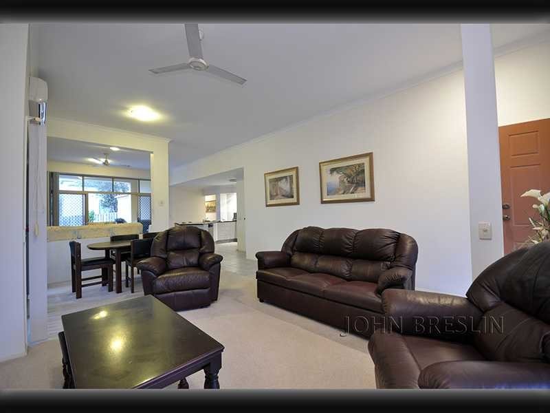 24 Hillridge Crescent, Varsity Lakes QLD 4227